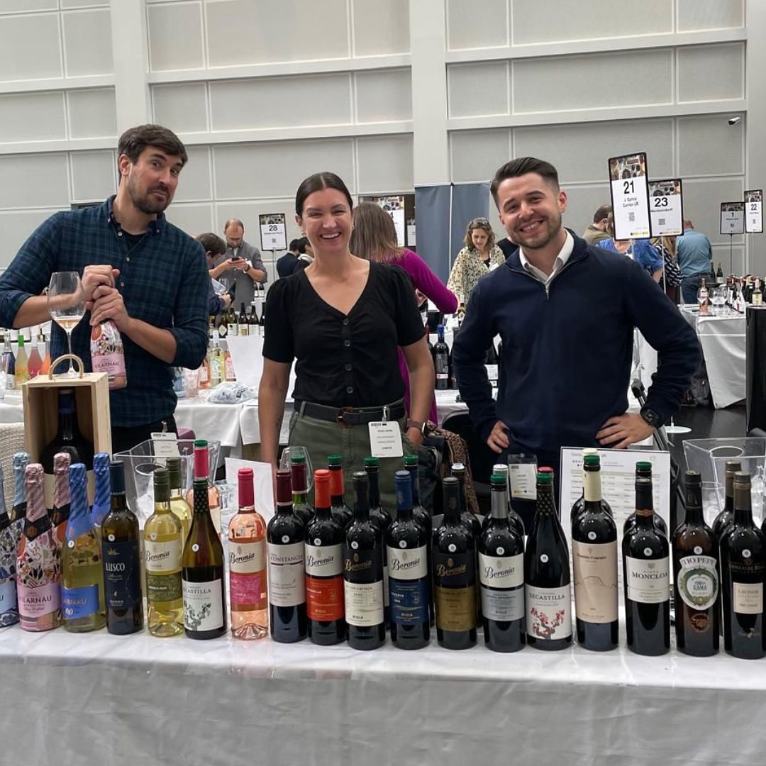We had an awesome time bringing some Spanish flair to London for the annual Wines from Spain tasting!

Great to see our friends in the trade and press and show off the new Tio Pepe En Rama too 🤩

#WFSTasting @spainfoodwine @thepelligon  #foodandwinesfromspain #winesfromspain #spanishwine #winetasting #wineevent #winetastinglondon #winetrade #winefair #spanishwinelover #spainfoodnation