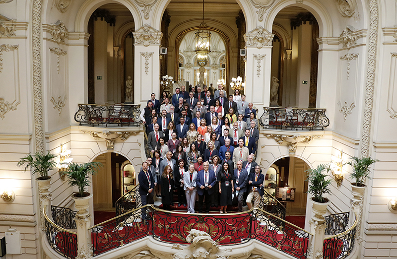 Fernando Gurucharri premios Bacchus