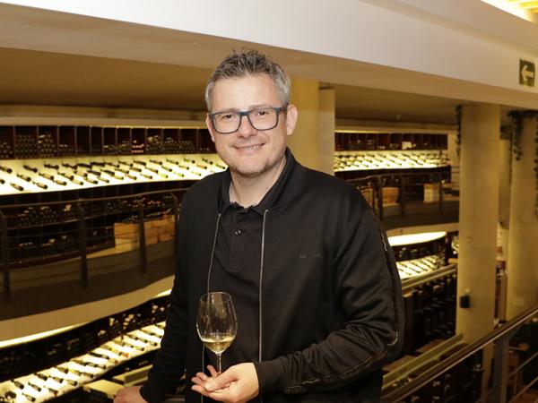 Santi Rivas winelover deja todo o deja el vino