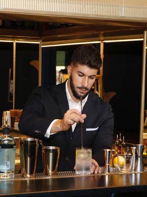 Día Mundial de la Ginebra The LONDON Nº1 Koke brand ambassador