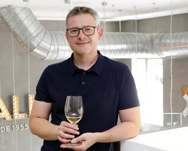 Santi Rivas. Libro Vinos Gentrificados