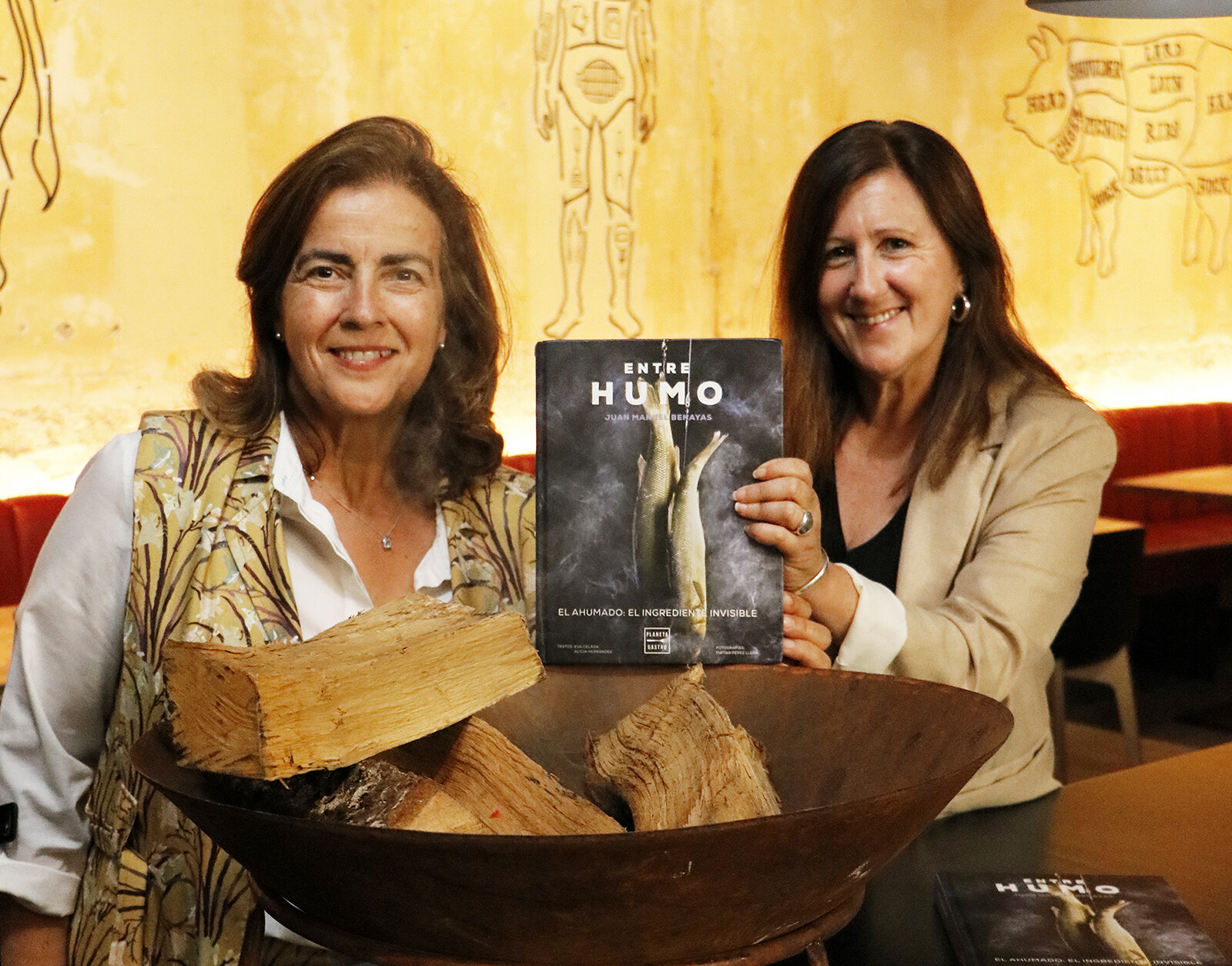 LIBRO HUMO. Eva Celada y Alicia Hernandez Planeta Gastro