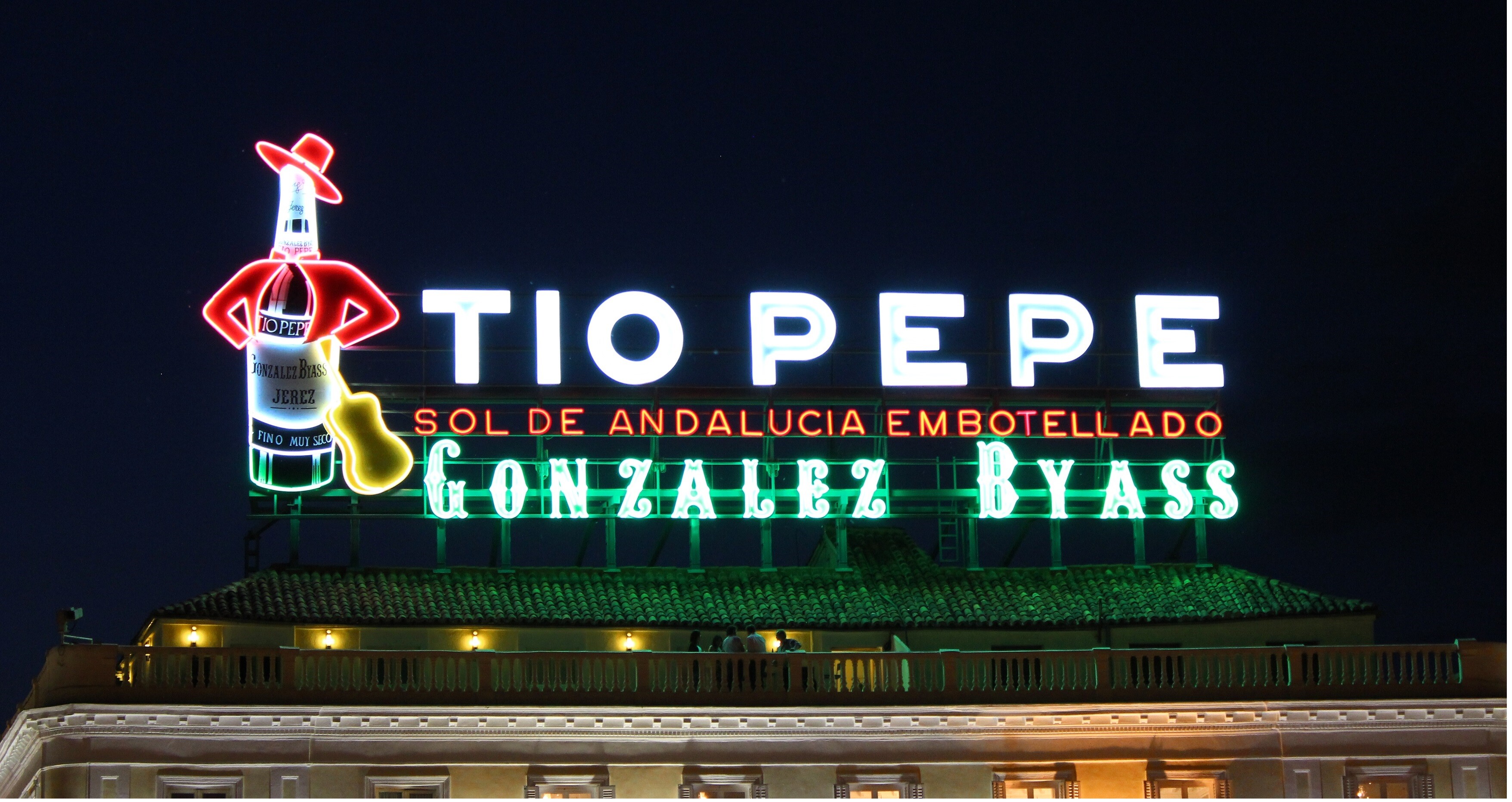 Luminoso de Tío Pepe en la Puerta del Sol de Madrid