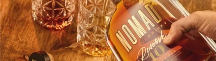 Botella Nomad Whisky bodegón
