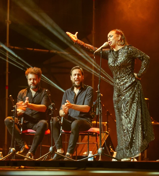 Solera y Compás